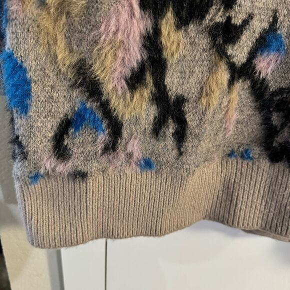 Modcloth A Fuzzy Feeling Oversized
Cardigan Sweater Size 1X - Picture 10 of 14